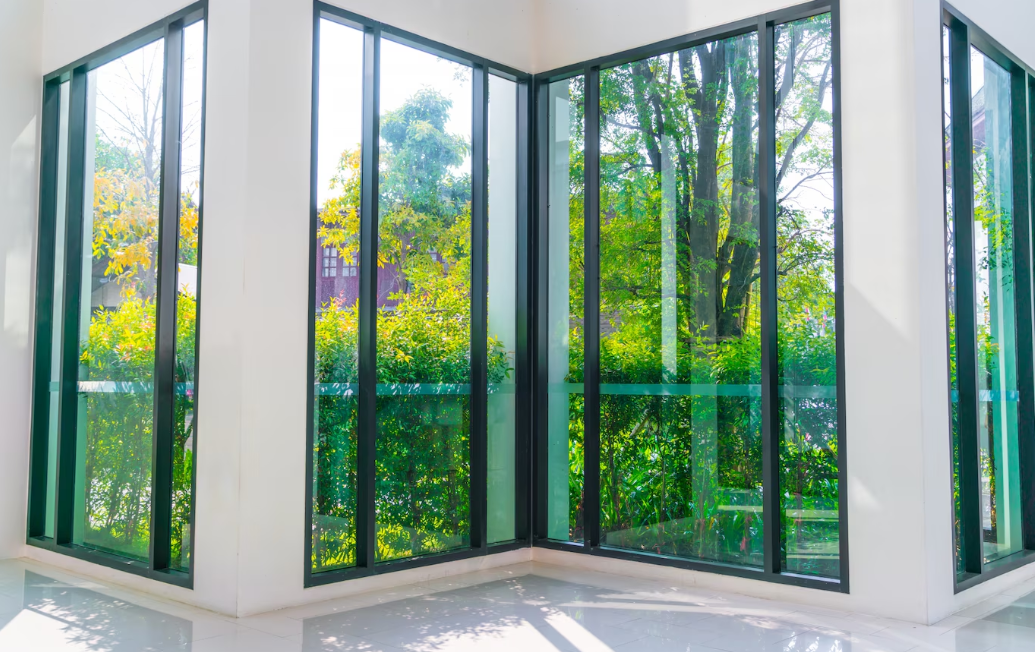 Уход за алюминиевыми окнами: как продлить срок службы на годы